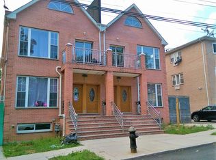 4542 164th St #2, Flushing, NY 11358