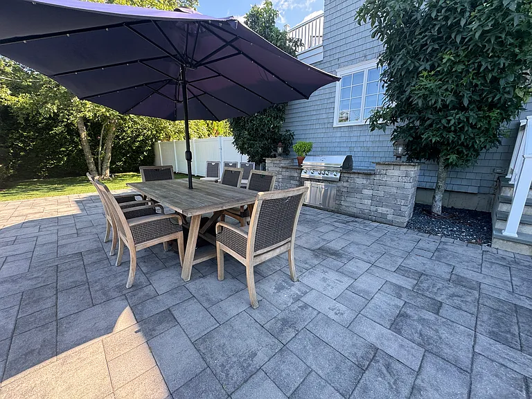43 Shore Rd — Photo 32