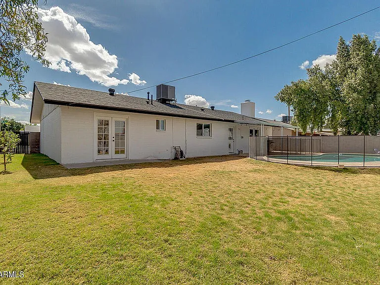 1424 E Broadmor Dr — Photo 28