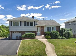 31 Homestead St, Clifton, NJ 07013
