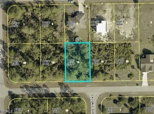1135 Crestwood St E, Lehigh Acres, FL 33974