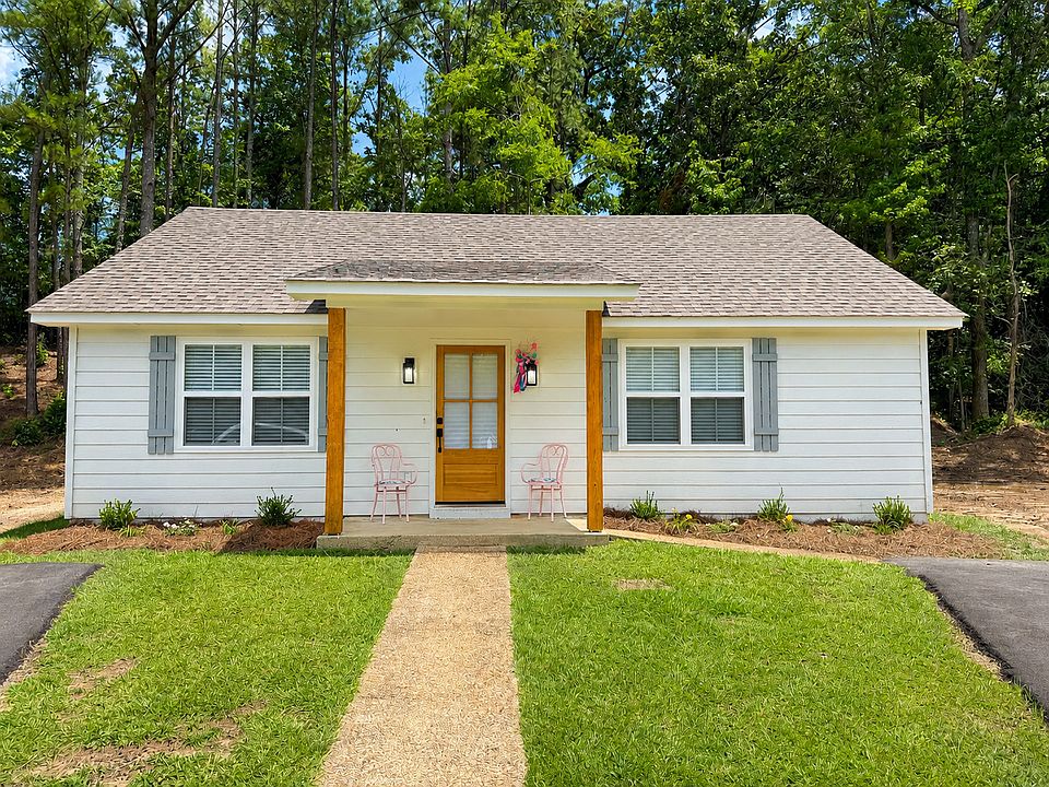 1st image of 1199 College Hill Rd