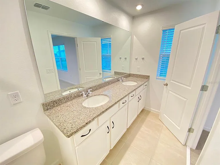 9076 Ocean Tide Way — Photo 32