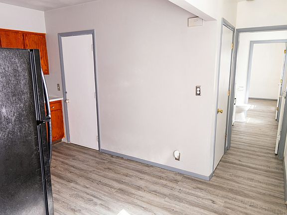 4th image of 3023 Parkside Ave #1