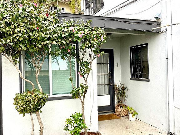 4th image of 1704 Griffith Park Blvd