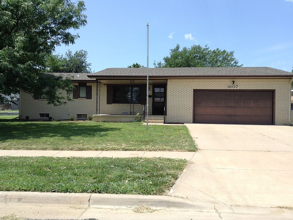 1st image of 1607 11th Ave