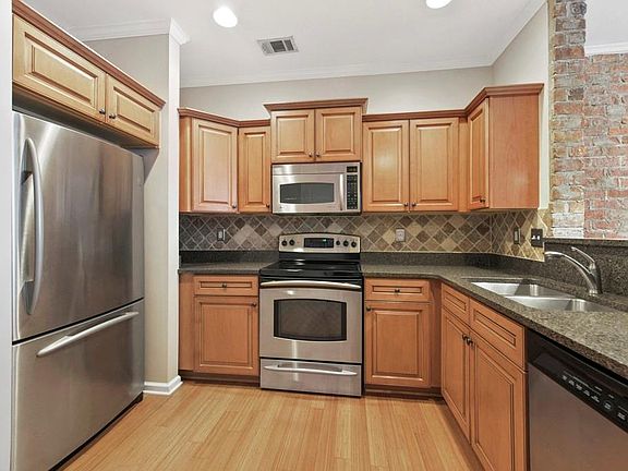 3rd image of 380 Grant Cir SE Unit 111