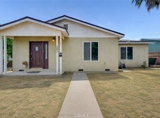 282 E Cummings Ln, Long Beach, CA 90805