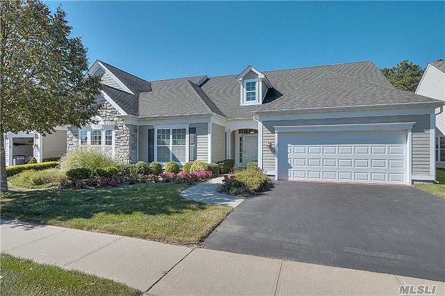 1st image of 132 Scott Dr W