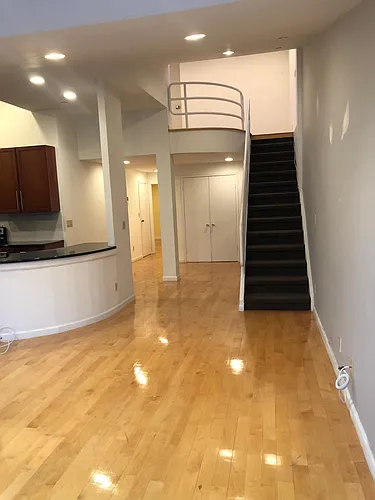 237 Great Neck Rd #4B Photo 1