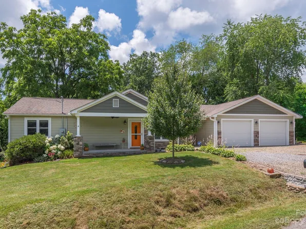 64 Israel Rd, Canton, NC 28716