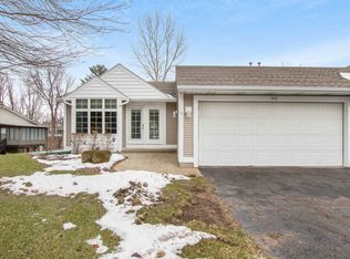 846 Clarewood Ct, Holland, MI 49423