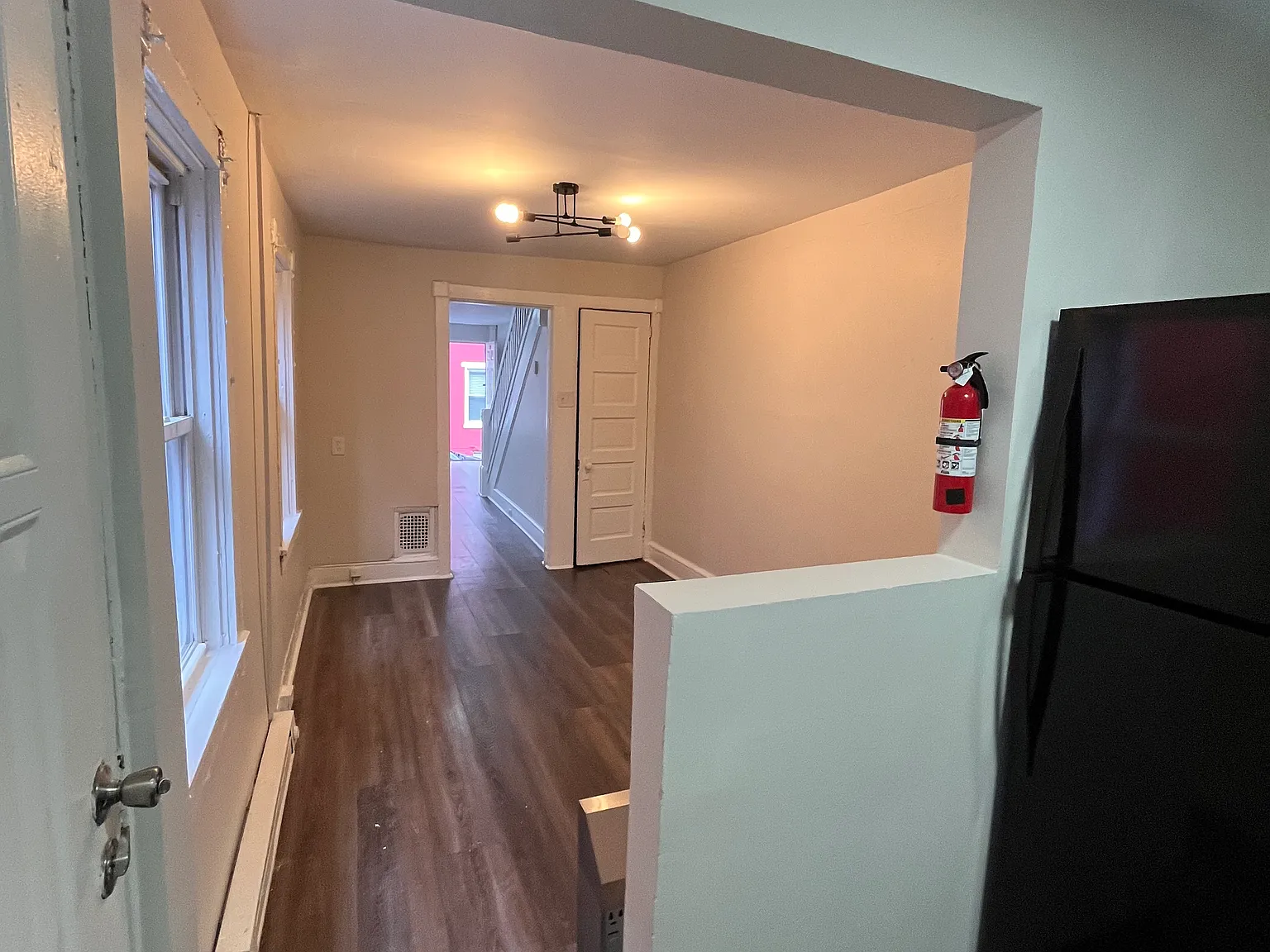 5 bed, $1,475 — Photo 2