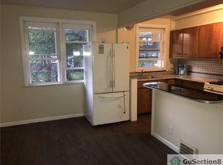 1055 S Merrimac Rd, Camden, NJ 08104