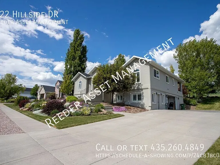 122 Hillside Dr — Photo 2