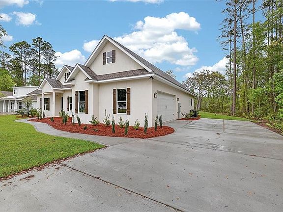 3rd image of 124 Roxanne Way