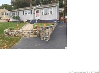 19 Roosevelt Ave, West Haven, CT 06516