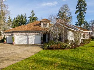 791 NE Rogahn St, Hillsboro, OR 97124