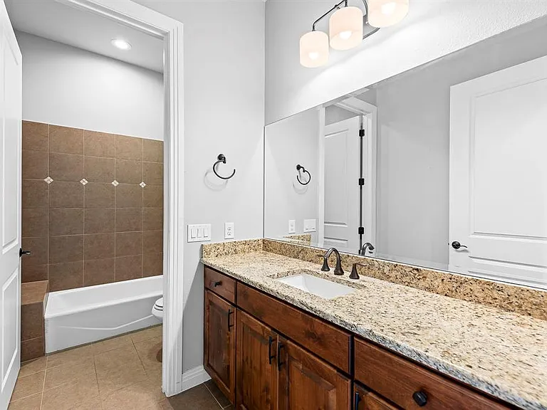 2601 N Quinlan Park Rd #512 — Photo 30