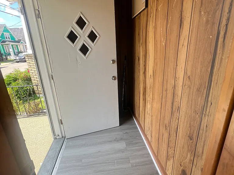 217 Cable St — Photo 10
