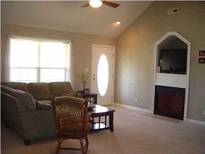 4th image of 1993 Hardwood Ln