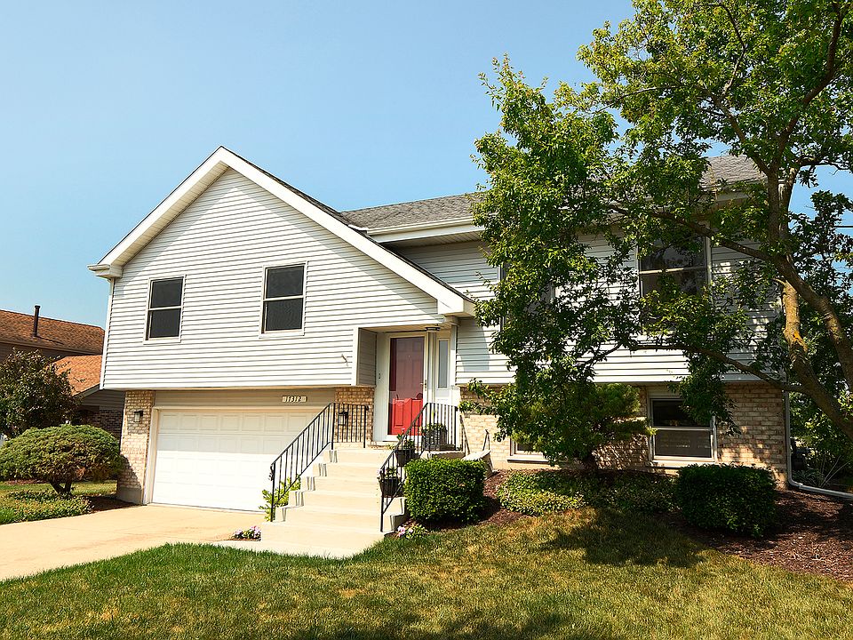 1st image of 17312 Valley Dr