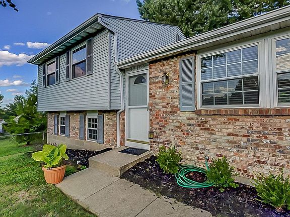 3rd image of 12186 Birchhill Dr