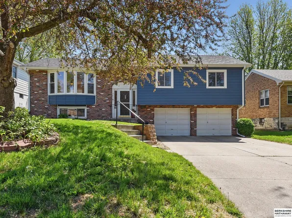 3055 S 49th Ave, Omaha, NE 68106