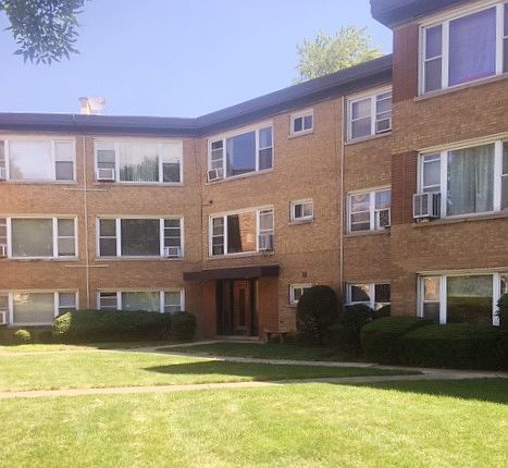 1st image of 6811 N Northwest Hwy Unit 2