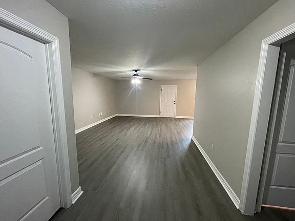 2nd image of 360 Parkside Dr Unit A