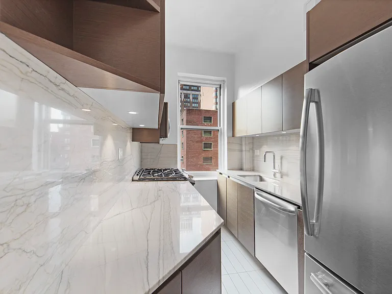 20 Park Ave #16E — Photo 5