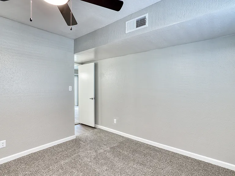 Senara Apartments — Photo 32