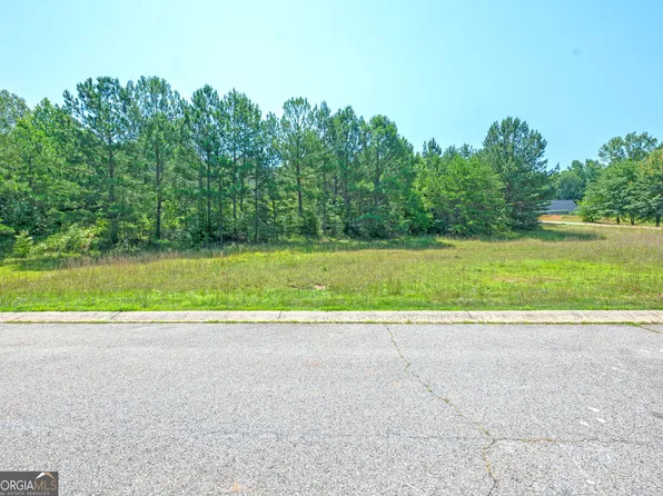 30 Flagstone Ln, Toccoa, GA 30577