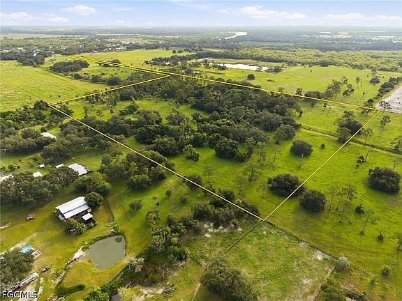 4th image of 3291 Fort Denaud Rd