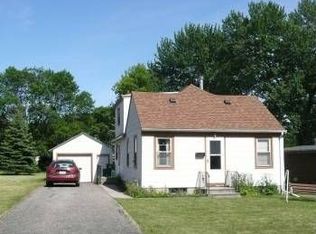 131 Glenview Ave, Mankato, MN 56001