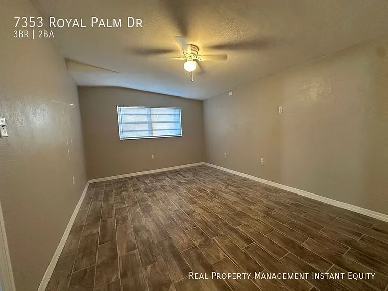 7353 Royal Palm Dr — Photo 9