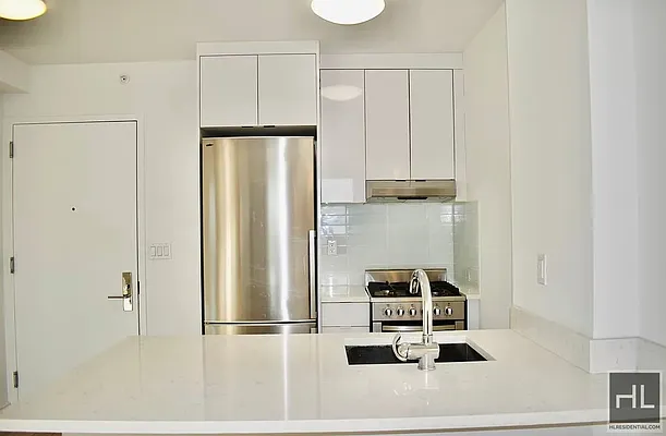 Rented by Highline Residential | media 14