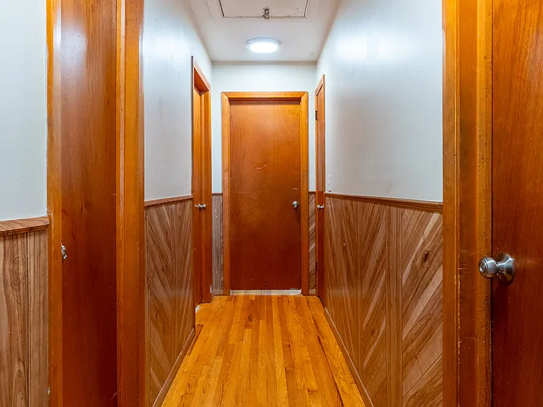 430 Sylvan St #1 — Photo 17