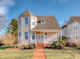 406 6th St, Radford, VA 24141