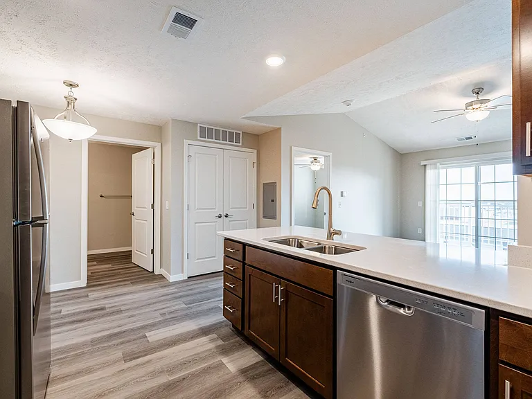Kings Ridge Apartments — Photo 30