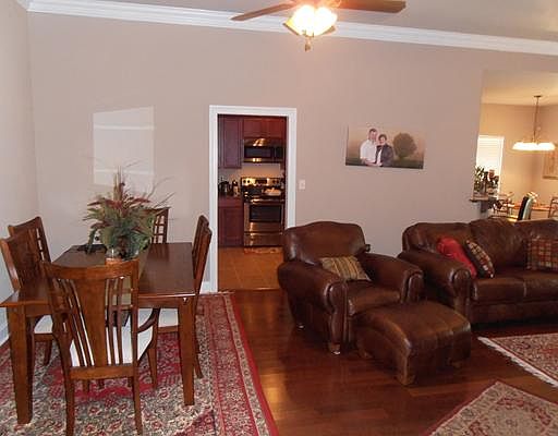 2nd image of 14101 Fox Hill Dr