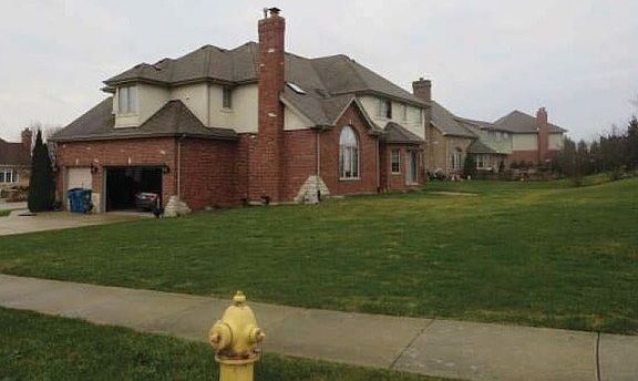 2nd image of 16464 118th Pl