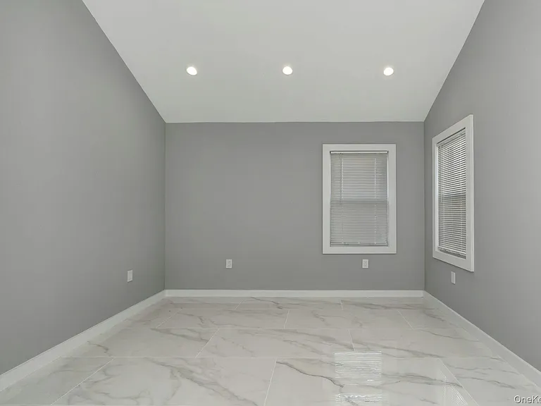 25 Miller St — Photo 13