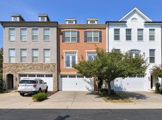 22219 Falling Ter, Ashburn, VA 20148