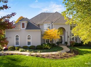 1740 Robert Ln, Naperville, IL 60564