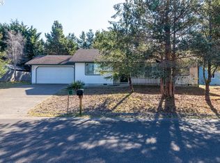2400 Coastal Highlands Dr, Florence, OR 97439