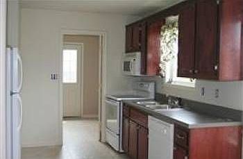 4th image of 936 Lindsey Dr