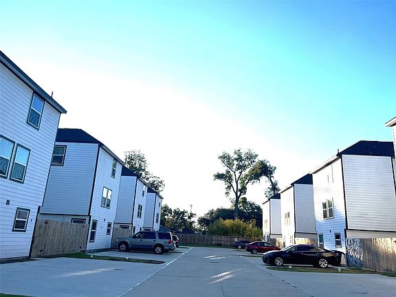 3rd image of 0 Sandra St