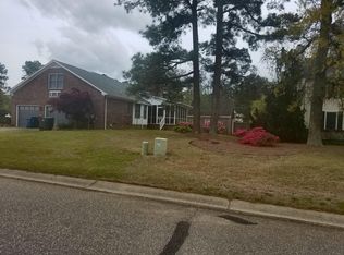 415 Gleneagles Ct, Fayetteville, NC 28311