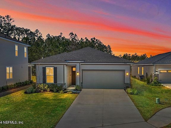 2nd image of 75555 CLOVERWOOD Court